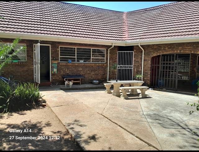 16.90HA SMALLHOLDING FOR SALE IN WATERVAL S H